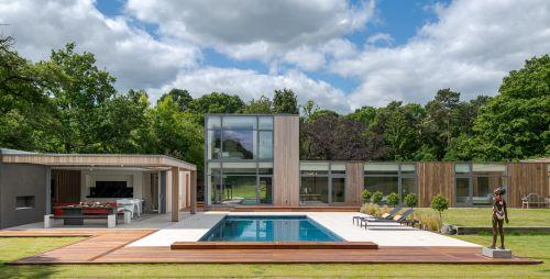 luxury house in Surrey for photoshoot hire and filming reality TV